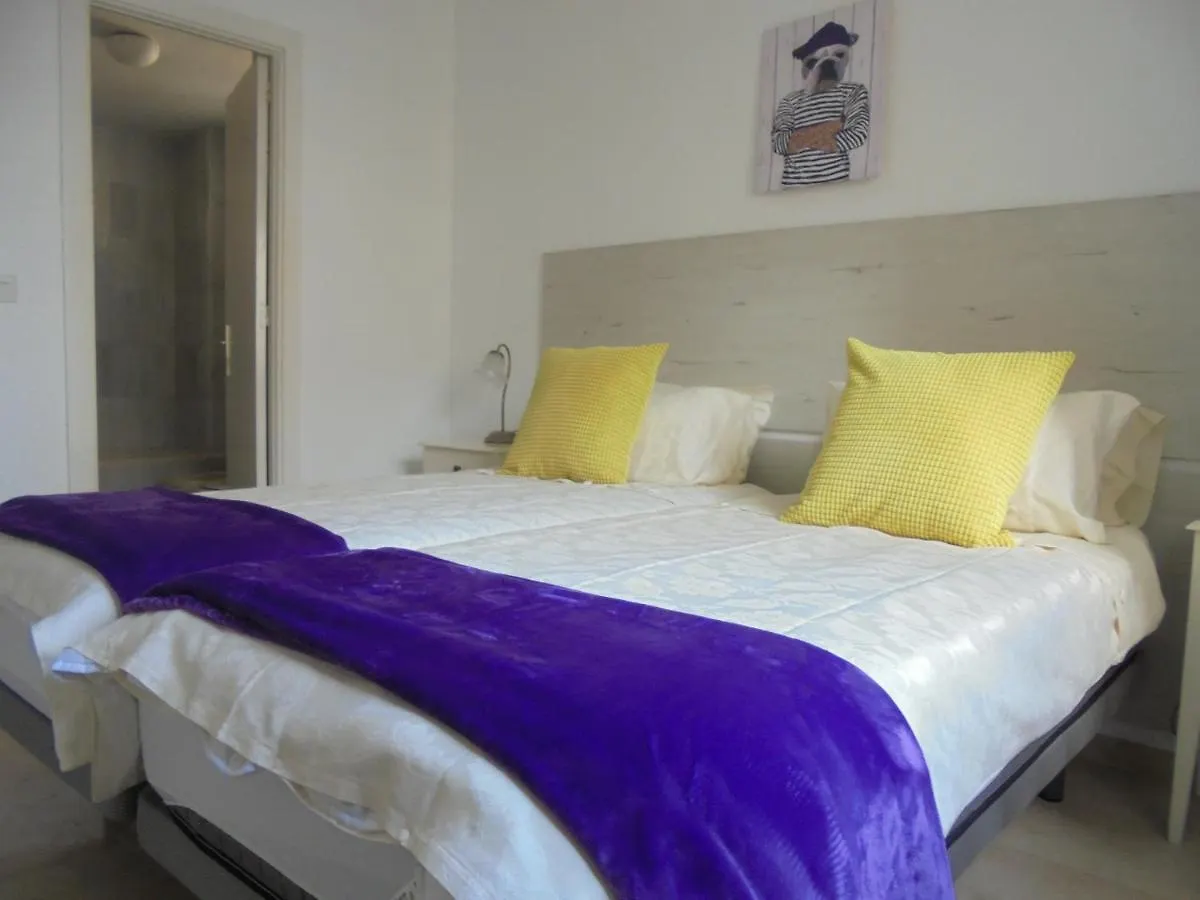 Front Line Apartment Marbella - 2 Bedroom & 2 Bathrooms