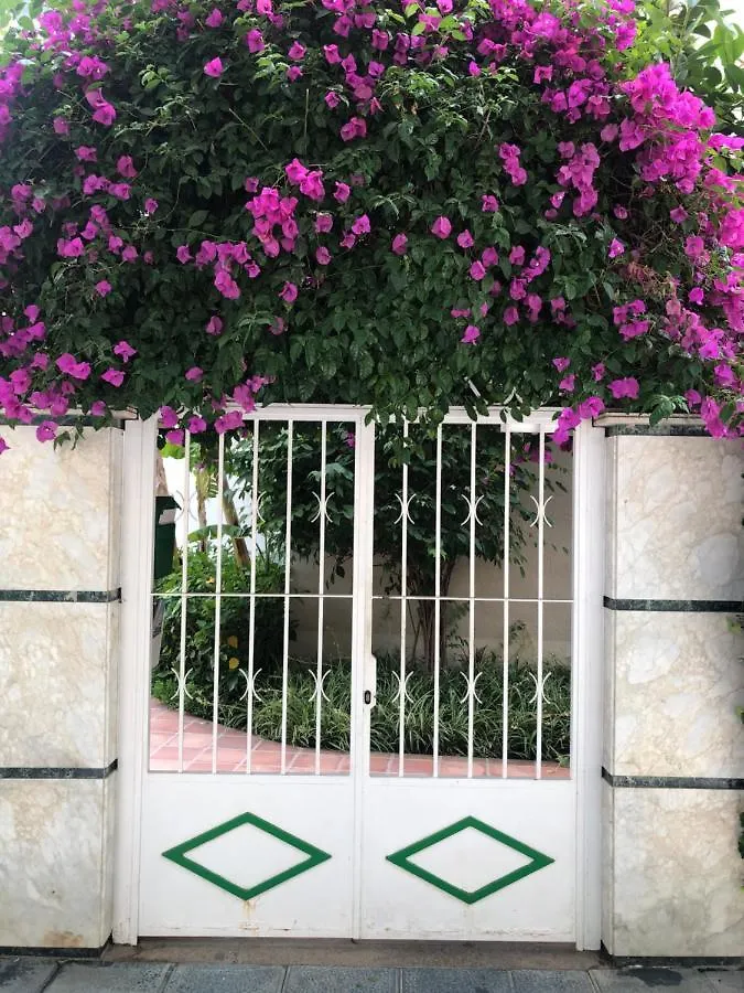 Front Line Apartment Marbella - 2 Bedroom & 2 Bathrooms