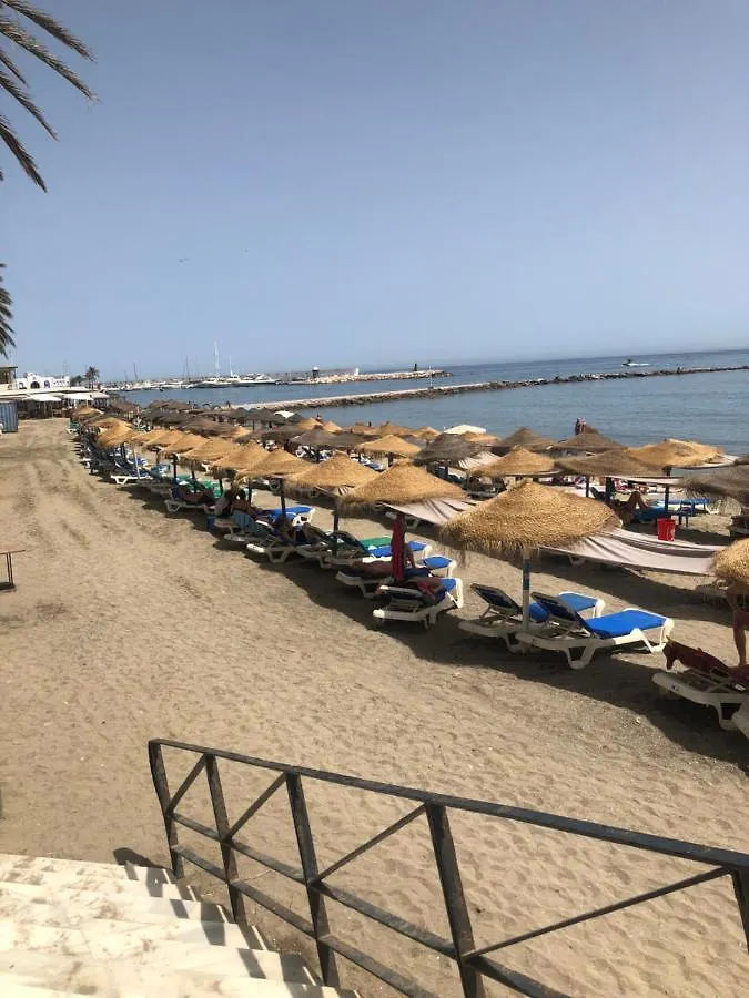 Front Line Apartment Marbella - 2 Bedroom & 2 Bathrooms España